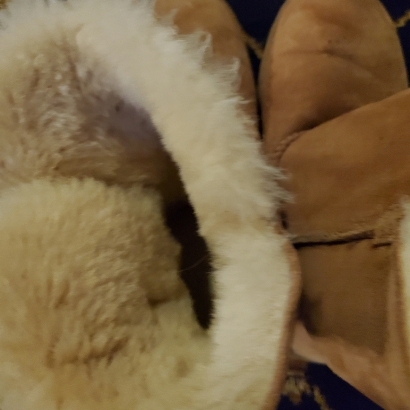 UGG bailey button boots - Picture 5 of 13